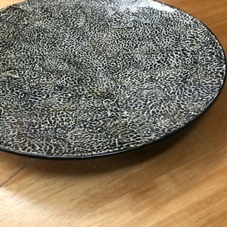 ベトナム製 大皿  直径45cm  無料です。