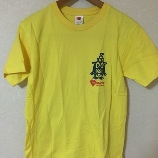 黄色 Tシャツ