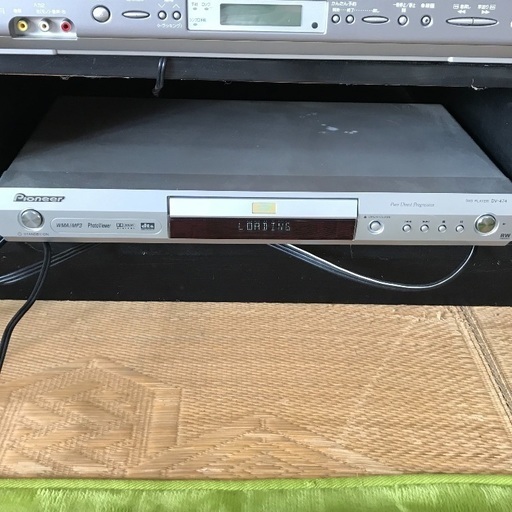 DVDデッキ、シルバー