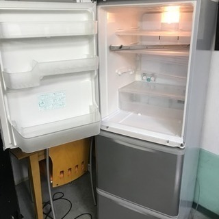 冷蔵庫2013年 大阪市内送料込み