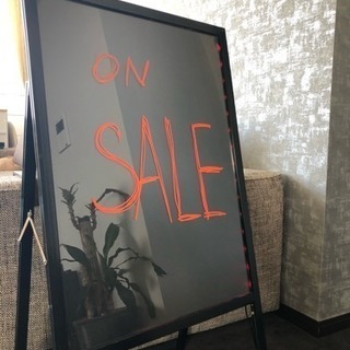 光る看板(Lightning Board)