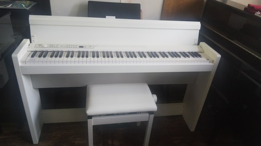 値下げしました！　電子ピアノ　KORG　LP-380W　2015製　配送代込み　￥43.000-　（配送エリア限定）