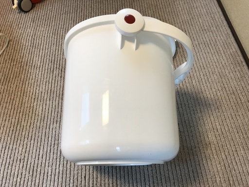 布おむつ用バケツ２層式赤ちゃん本舗 マサ 手稲のベビー用品 おむつ トイレ用品 の中古あげます 譲ります ジモティーで不用品の処分