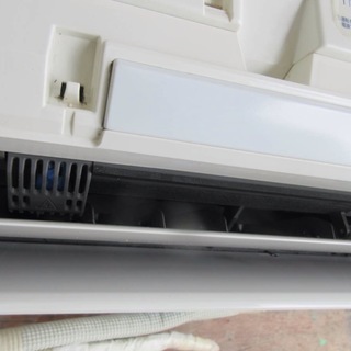 宮崎県限定中古標準工事込み価格 シャープ・ルームエアコン（AY-Z22VX-W）【6～8畳用】　※2010年製・中古