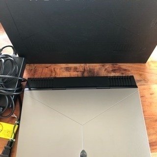 7/11に大幅値下げしました！美品新中古Alienware 13 R3, Windows 10