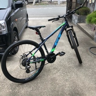 マウンテンバイクになります。