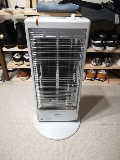 日立 HITACHI HLH-1040S 電気ストーブ 2016年製