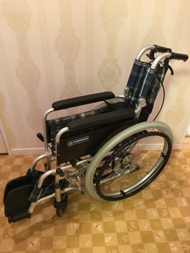 値下げしました。車椅子(新品同様)