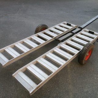 牽引車（特注品）