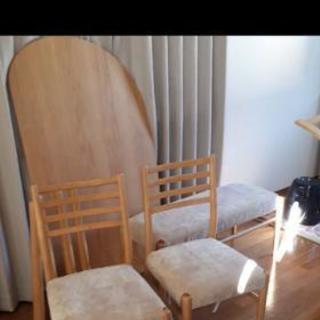 ダイニングテーブル　四点セット