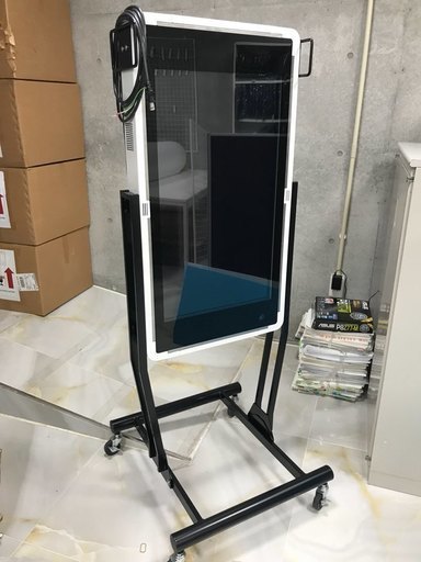 デジタルサイネージ (32インチ)