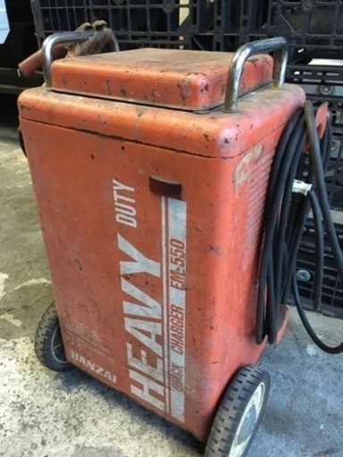 バッテリー 充電器 チャージャー 整備 工具 バンザイ