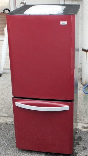 ☆\tハイアール Haier JR-NF140K 138L 2ドア冷凍冷蔵庫◆見た目も格好良いルビーレッド