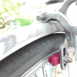パンクに強いLEDオートライト付き自転車ファミリータイプ（前かご 
