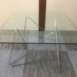 正方形ガラステーブル