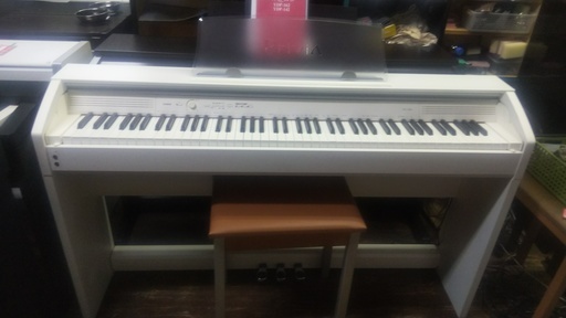 電子ピアノ カシオ PX-750WE 2012製 配送代込み ￥36.500- （配送エリア限定）