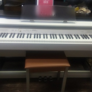 電子ピアノ　カシオ　PX-750WE　2012製　配送代込み　￥...