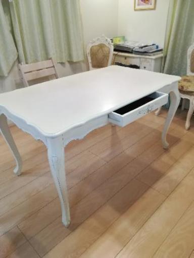 アンティークダイニングテーブル　猫足　ホワイト