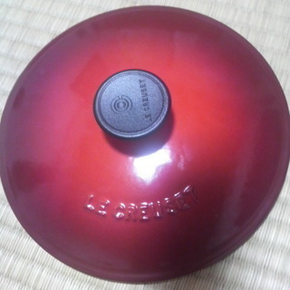 未使用】ル・クルーゼ マルミット18cm 赤 / 調理本2冊とルクルーゼ  