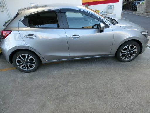 マツダデミオスカイアクティブディーゼル車検 平成３２年４月２３日まで ヨッシー 堺東のデミオの中古車 ジモティー