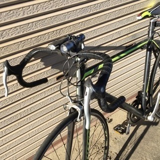 前輪パンク ロードバイク 通勤通学にも