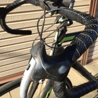 前輪パンク ロードバイク 通勤通学にも