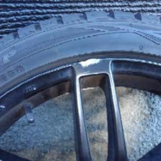 １８インチ、スタッドレスタイヤ　💴⤵️