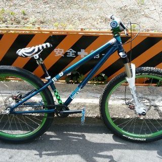 マウンテンバイク DMRダートバイクストリート用