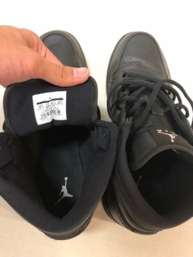 靴 NIKE AIR JORDAN 1 MID