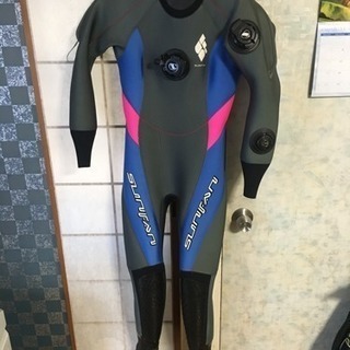 ダイビング ドライスーツ