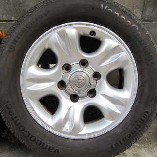 200系ハイエースにて使用 トヨタ ハイラックスサーフ純正 225/60R16付 4本セット 