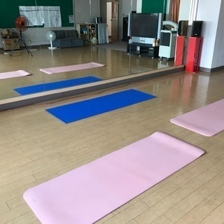 ピラティスヨガ 折尾ダンススタジオ - 教室・スクール