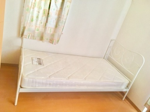 Franc Francのベッド