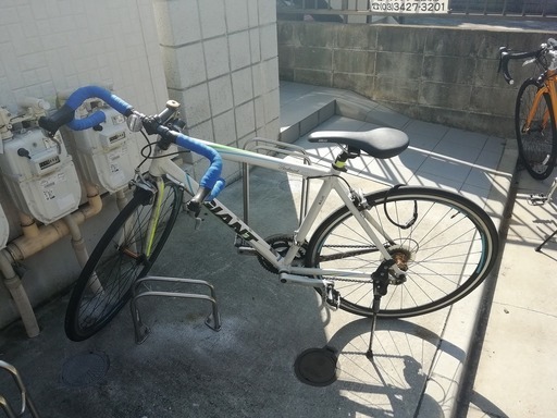 ロードバイクジャイアント引き取りに来られる方限定。ノークレームノーリターン