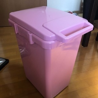ゴミ箱 ピンク