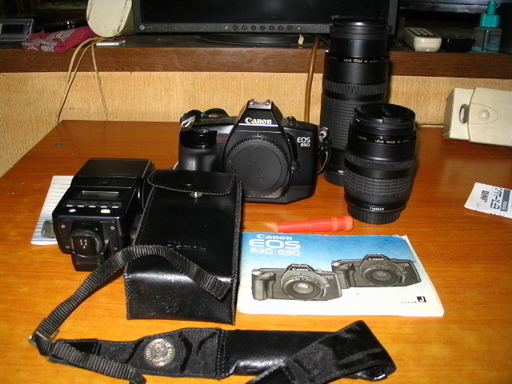 有名なブランド CANON EOS650 フィルムカメラ 付属品あり その他