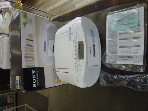 R 未使用品 SONY コンパクトCDラジカセ ホワイト CFD-S50 2014年製