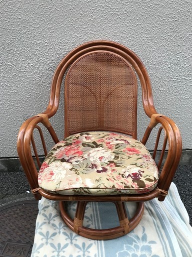 MADE　IN　INDONESIA　インドネシア製　バリ風　籐回転座椅子 ラタンチェア  アジアン ラタン家具 お洒落 インテリア アジア USED 調布市