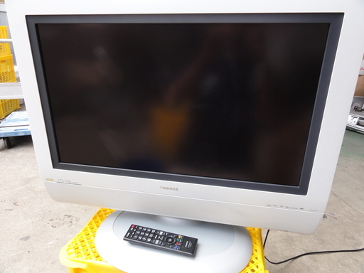 東136　東芝２６型液晶テレビ　引取り限定