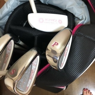 イグニオ ゴルフクラブ7点セット キャディバック付き