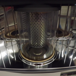 TOYOTOMI トヨトミ　半密閉式石油ストーブ　煙突式石油ストーブ　HR-650F 2015年製 札幌　西岡店-大和屋アッフルチェアグリーン