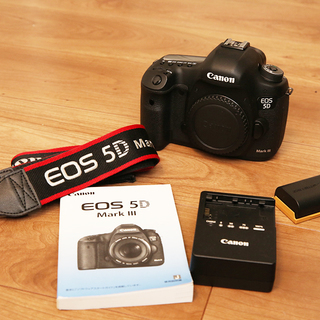 canon eos 5D markIII 美品です