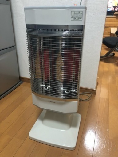 DAIKINセラムヒート遠赤外線ヒーター