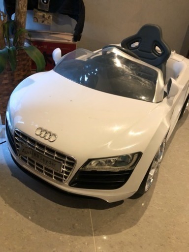 楽天市場】電動乗用カー スポーツカーアウディ R8 スパイダー