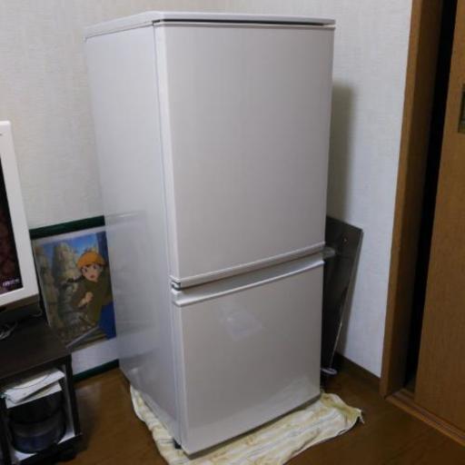 国内発送 【取引中】SHARP 冷蔵庫　2016年製（新しい）137L　1〜2人向け 冷蔵庫