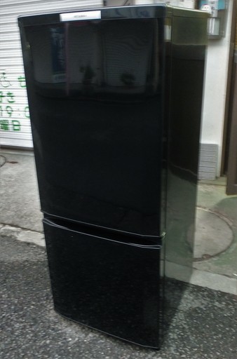 ☆\t三菱 MITSUBISHI MR-P15W 146L 2ドアノンフロン冷凍冷蔵庫◆先進的な「ラウンドカットデザイン」