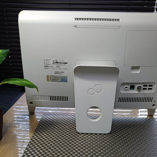 富士通　ESPRIMO EH30/ET ASCII.jp：富士通、20型ボードPC「ESPRIMO EH/30HT」を発売