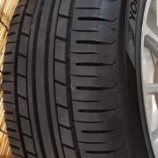 アルミホイール付きタイヤ4本セット。