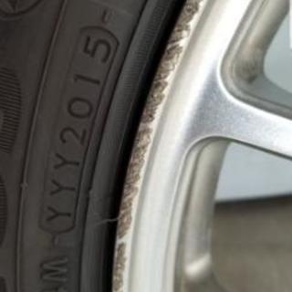 アルミホイール付きタイヤ4本セット。