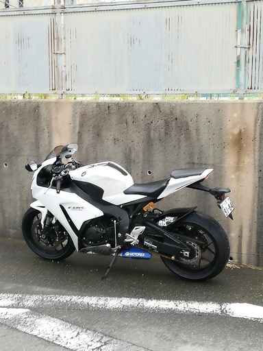 Cbr1000rr Sc59後期 15年モデル Fk 白子のバイクの中古あげます 譲ります ジモティーで不用品の処分